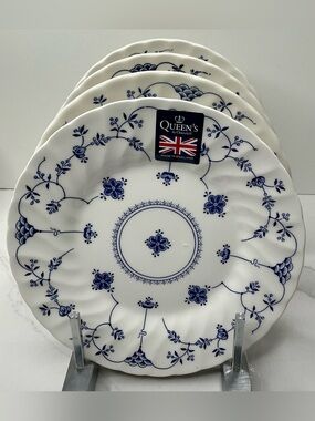 4 Queen Salad Plates Made In Colombia 8” Blue Floral New
